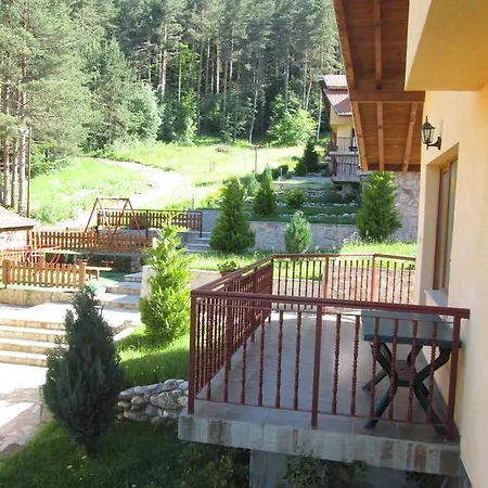 פארק נופש Holiday Village Samodivi *